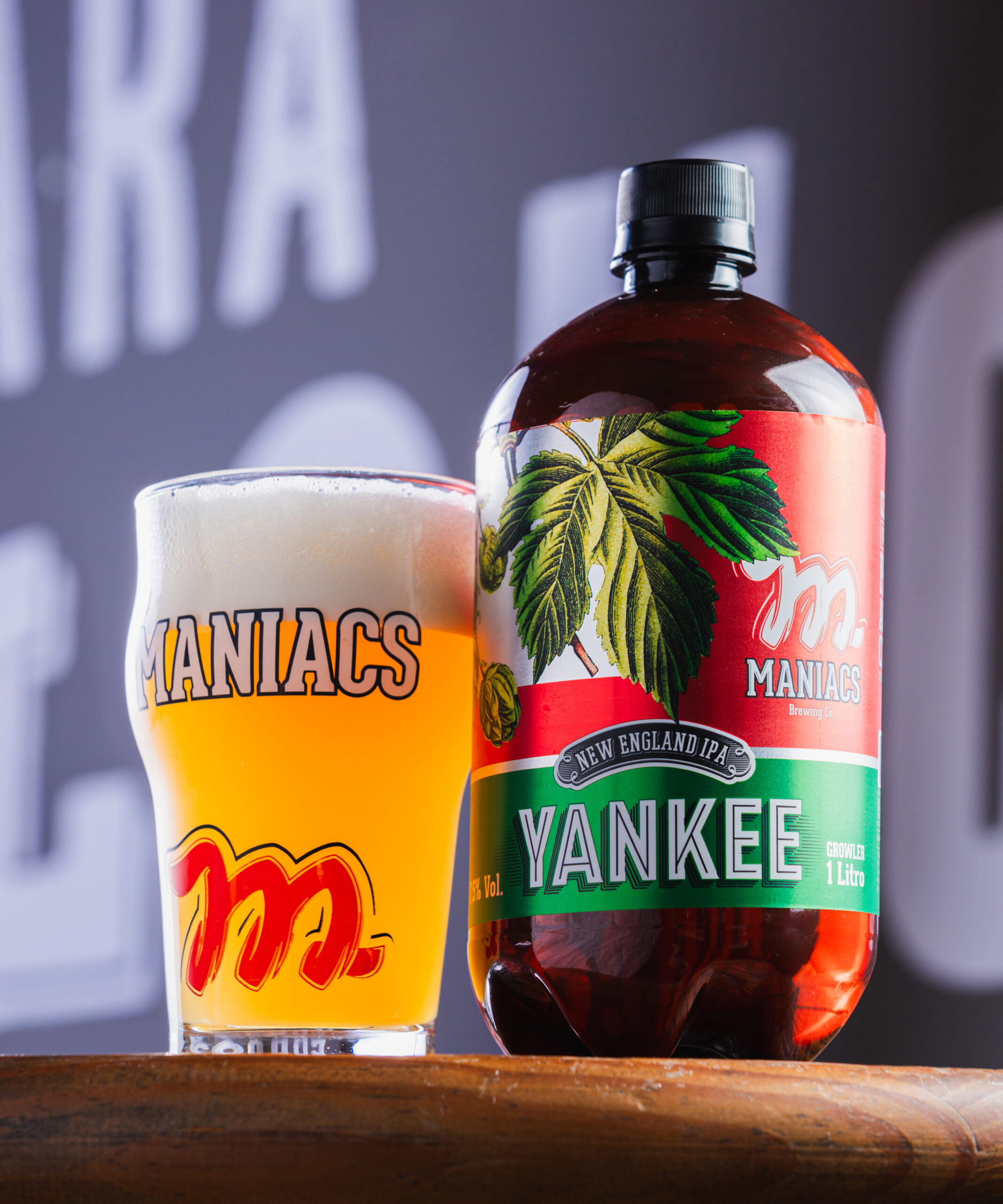 Maniacs Yankee Growler 1L_10x12
